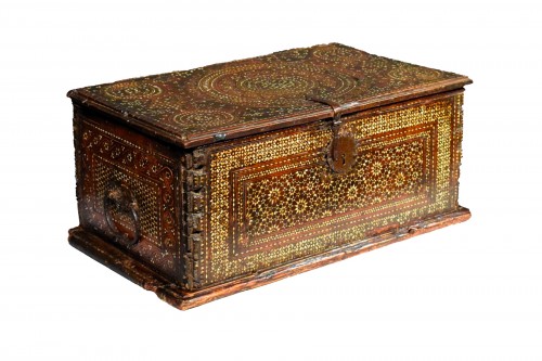 Cassina with "Certosina" inlays - Venice 15th century